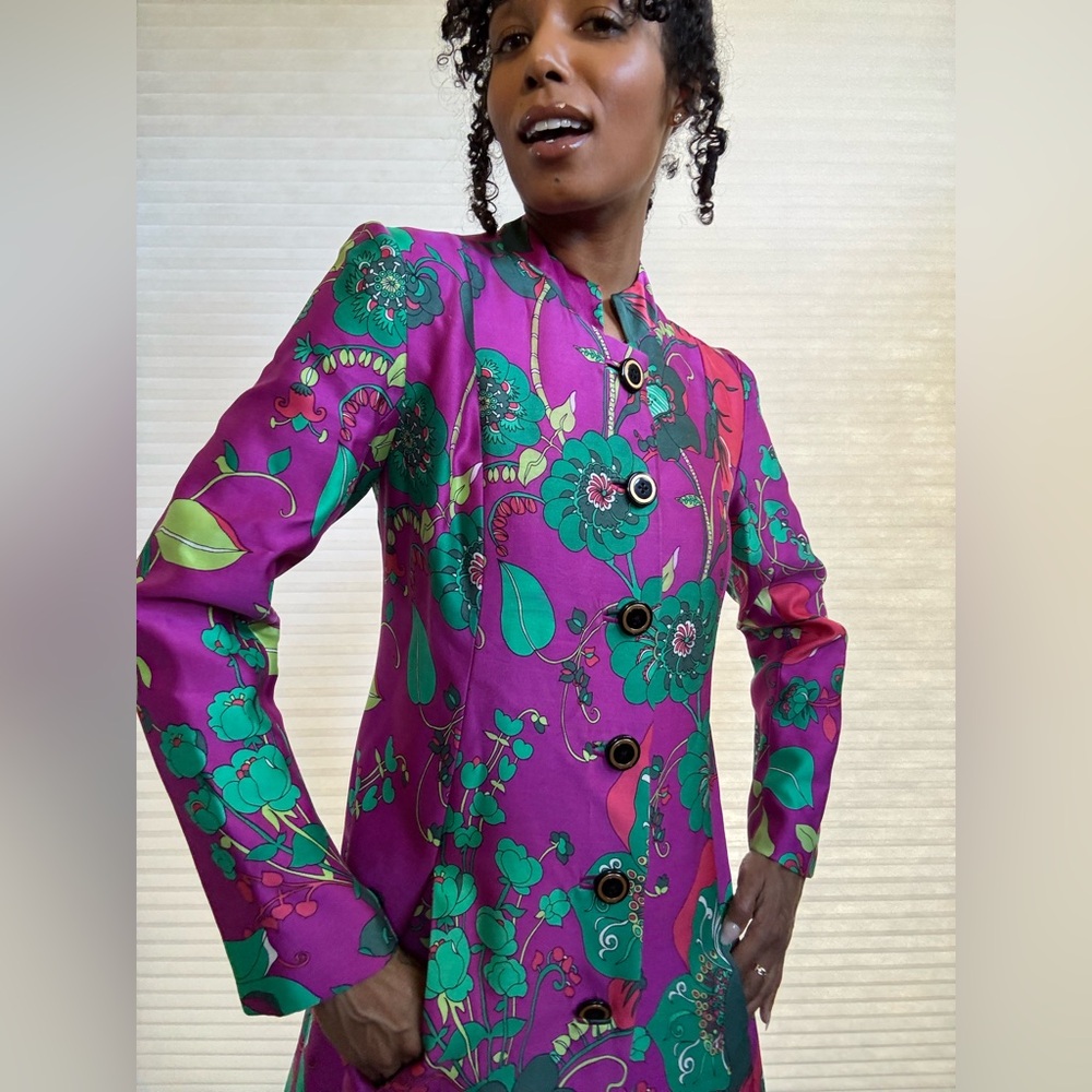 Vintage Jules Reid “The Dahlia / Pink Sands” Multifloral Fuchsia Coat